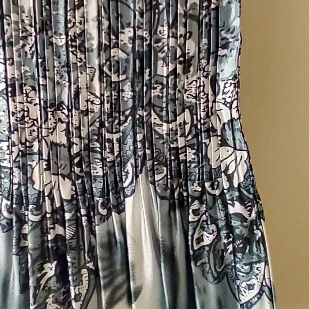 Milano body hugging kidding blouse pleated gray - Picture 3 of 9